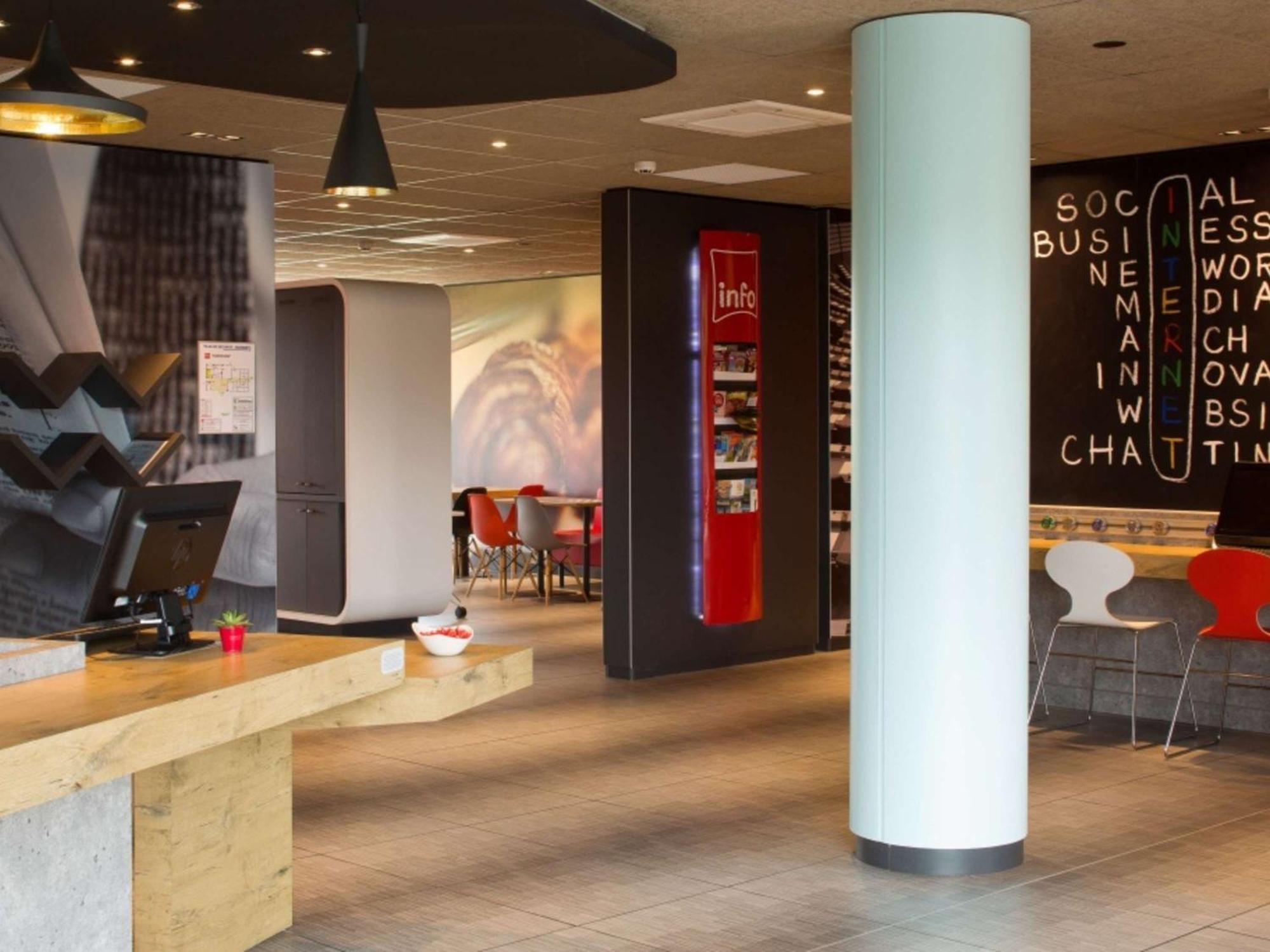 فندق Ibis Montceau Les Mines المظهر الخارجي الصورة