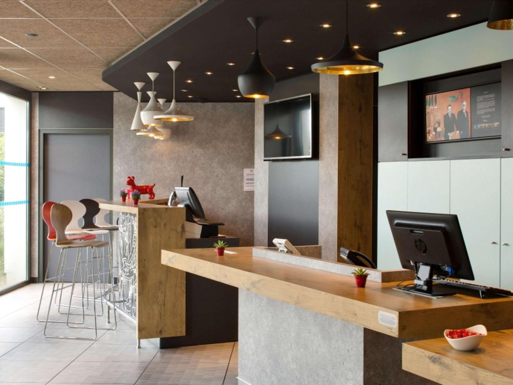 فندق Ibis Montceau Les Mines المظهر الخارجي الصورة